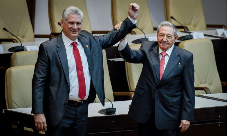 Ông Diaz Canel và ông Raul Castro