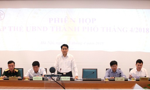 Chủ tịch UBND TP Nguyễn Đức Chung phát biểu tại phiên họp
