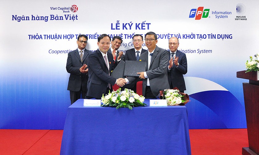 Ngân hàng Bản Việt ký kết thỏa thuận hợp tác triển khai hệ thống phê duyệt và khởi tạo tín dụng