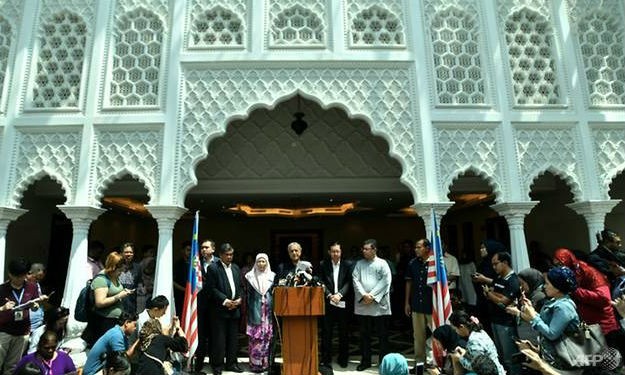 Tân Thủ tướng Malaysia Mahathir phát biểu trước các phóng viên