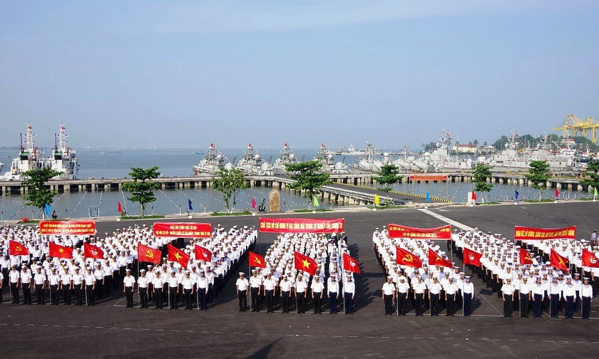 Vùng 3 Hải quân phát động “Làm theo lời Bác - thi đua giành 3 nhất” với sự tham dự của hơn 2.000 cán bộ, chiến sĩ