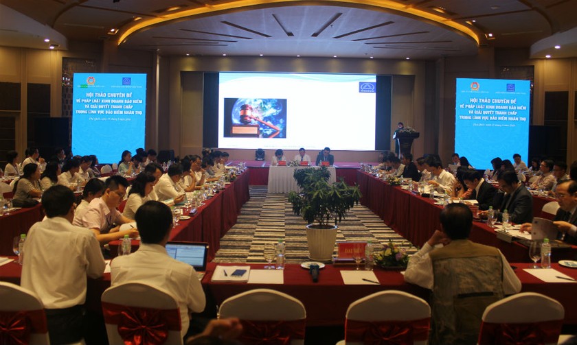 Hơn 100 đại biểu tham dự Hội thảo chuyên đề về Pháp luật kinh doanh bảo hiểm và giải quyết tranh chấp trong lĩnh vực bảo hiểm nhân thọ tại Phú Quốc. Ảnh: Minh Tâm