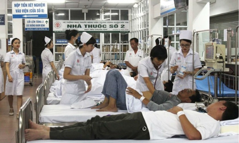 Bệnh viện Trung ương Quân đội 108 lập khu điều trị dã chiến sốt xuất huyết vào tháng 8/2017