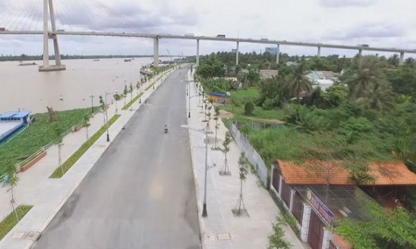 Dự án khu dân cư cặp sông Tiền. (Ảnh: Nam Thái/TTXVN)