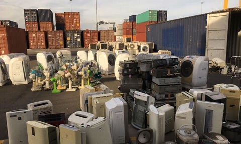 Hiện có 6.000 container phế thải tồn ứ tại cảng Cát Lái, TP Hồ Chí Minh