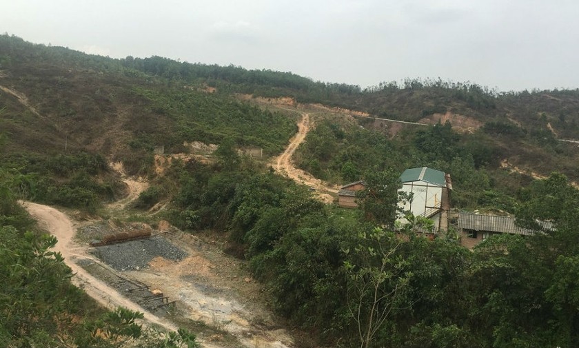 Khu mỏ khai thác quặng antimon tại xã Quảng Thành của Xí nghiệp Thống Nhất. Ảnh Báo Tài nguyên Môi trường