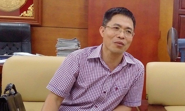 Ông Nguyễn Ngọc Sẫm, Chủ tịch UBND huyện Tứ Kỳ  trao đổi sự việc với phóng viên Báo PLVN
