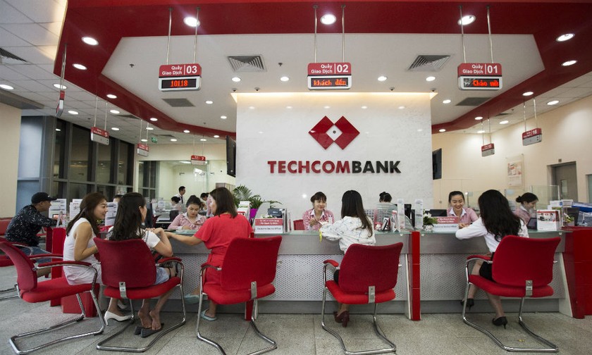 "25 năm gắn kết yêu thương – Trao ngàn quà tặng" cùng Techcombank