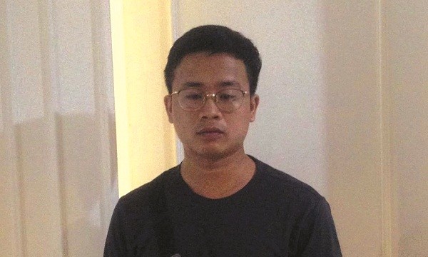 Huỳnh Minh Hiếu trong căn hộ thuê để lẩn trốn ở Vũng Tàu (Ảnh do công an cung cấp)