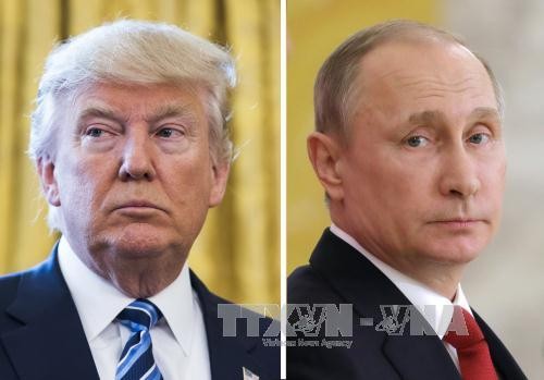 Tổng thống Mỹ Donald Trump (trái) và Tổng thống Nga Vladimir Putin. Ảnh: EPA/TTXVN