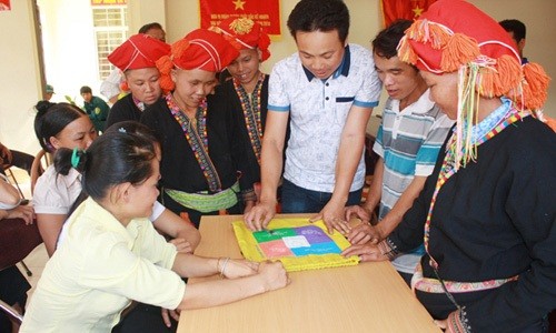 Tuyên truyền, nâng cao nhận thức cho người dân vùng cao tại tỉnh Lào Cai về tội phạm mua bán người