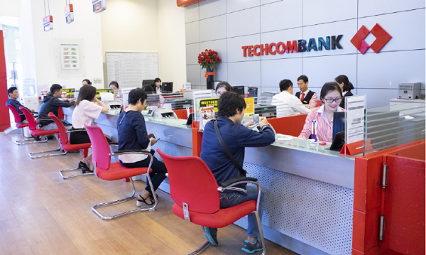 Techcombank tự tin cán đích kế hoạch 10.000 tỷ đồng năm 2018