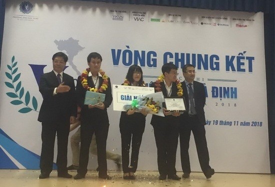 Trường Đại học Luật TP.HCM đoạt giải vô địch Phiên tòa giả định VMoot cấp Quốc gia năm 2018
