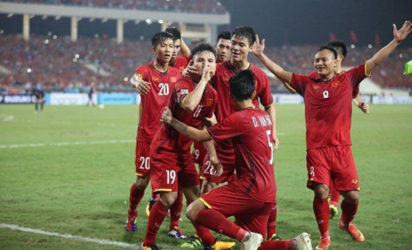 Quang Hải và đồng đội xuất sắc giành tấm vé vào Chung kết AFF Cup 2018