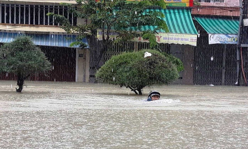 Hình ảnh ngập lụt lịch sử tại Đà Nẵng