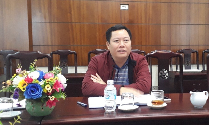 Ông Trần Đức Thuận, Phó Chủ tịch UBND huyện Chiêm Hóa trao đổi về vụ việc gia đình ông Hệ