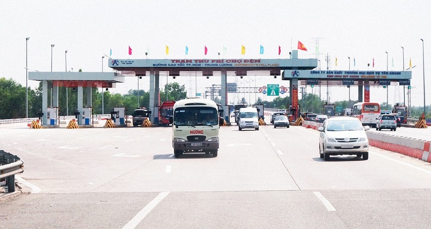 Trạm thu phí Chợ Đệm nằm trên cao tốc TP HCM - Trung Lương