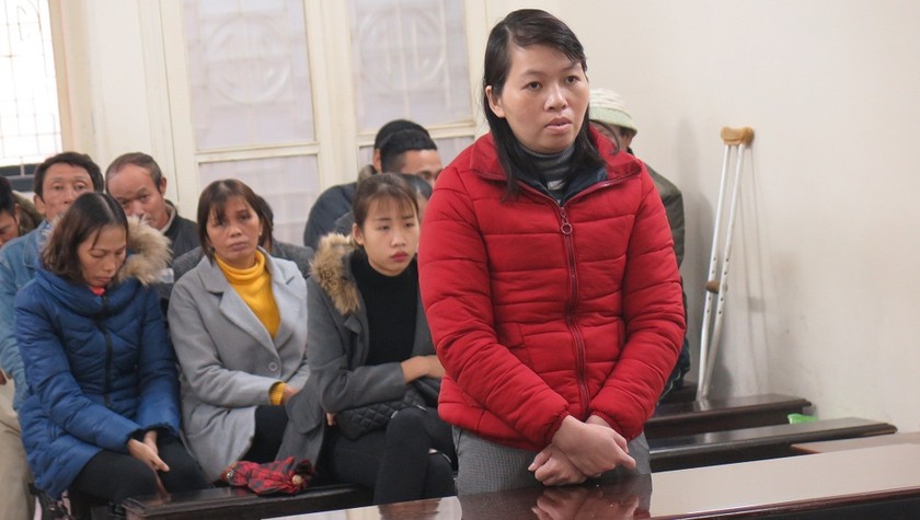 Bị cáo Đinh Thị Hồng Linh tại tòa