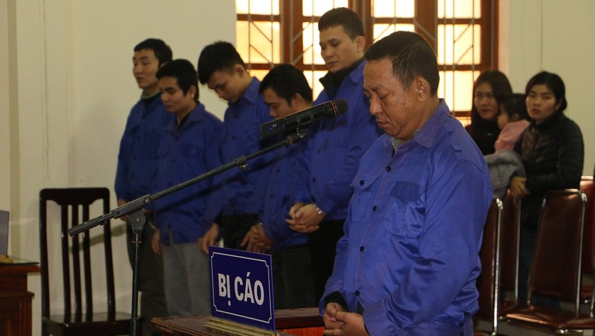 Với hành vi “Buôn bán hàng cấm” Huỳnh Kim Toàn nhận mức án 10 năm tù
