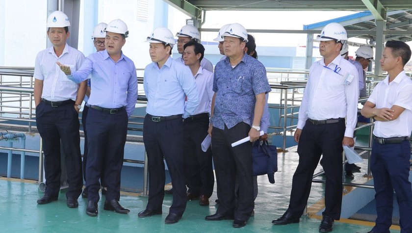 Ông Lê Tiến Châu, Chủ tịch UBND tỉnh khảo sát và thăm các nhà máy, doanh nghiệp trên địa bàn