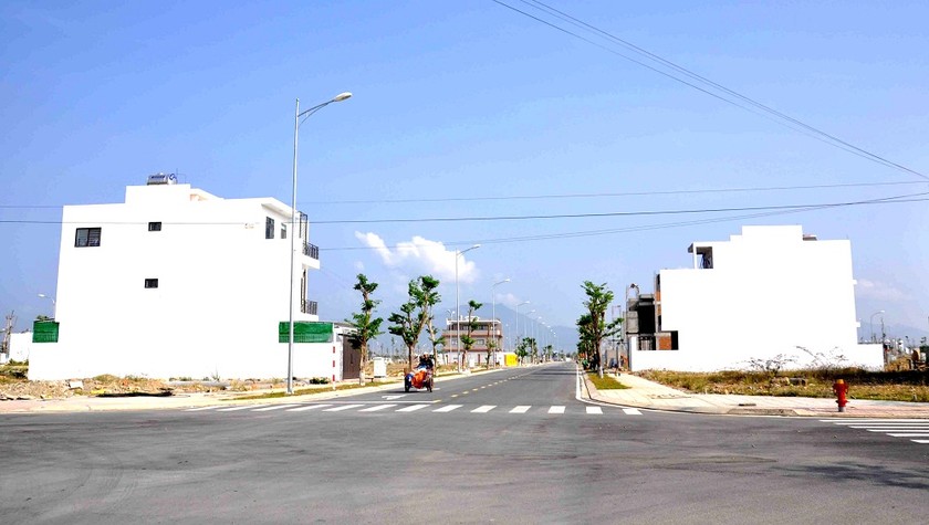 Theo tìm hiểu của phóng viên, khu đất tại Khu đô Thị Vĩnh Thái nay có giá từ 18 triệu đến hơn 23 triệu đồng trên mét vuông