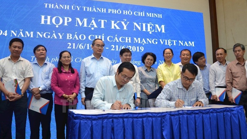 Ban Tuyên giáo Thành ủy Thành phố Hồ Chí Minh đã ký kết chương trình phối hợp công tác truyền thông năm 2019 với các cơ quan báo chí
