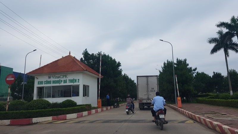 Hàng nghìn m2 đất do ông Nguyễn Văn Long khai hoang đã bị thu hồi xây dựng KCN Bá Thiện II nhưng gia đình ông không được hưởng hỗ trợ, đền bù