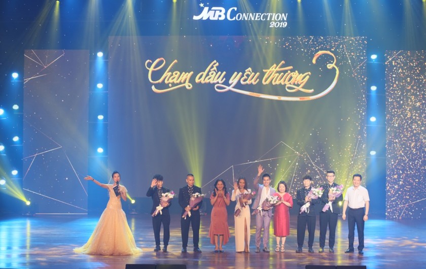 MB Đà Nẵng tổ chức Live concert “Chạm dấu yêu thương” tri ân khách hàng