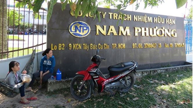 Công ty TNHH Nam Phương tại TP Hồ Chí Minh, 100% vốn Hàn Quốc cũng đã mất tích, để lại khoản nợ lương và BHXH của 600 công nhân với số tiền hơn 31 tỷ đồng