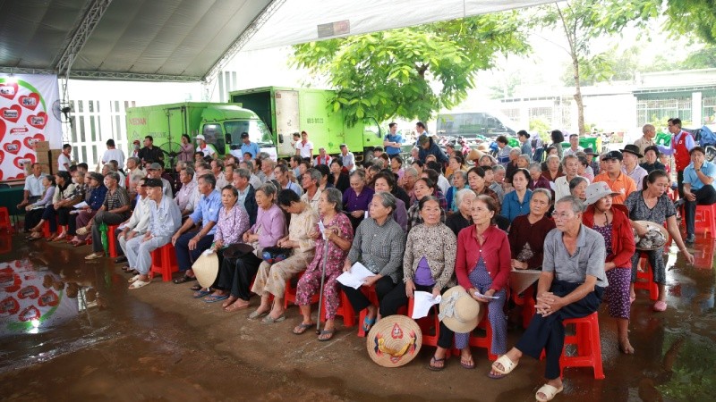 Hơn 700 bà con vùng sâu, vùng xa tham gia ngày khám bệnh đầu tiên được tổ chức tại huyện Định Quán, tỉnh Đồng Nai