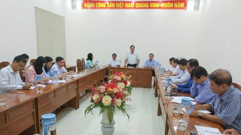 Ông Nguyễn Thanh Xuân, Phó Trưởng đoàn ĐBQH Cần Thơ tiếp thu các ý kiến đóng góp của các đại biểu