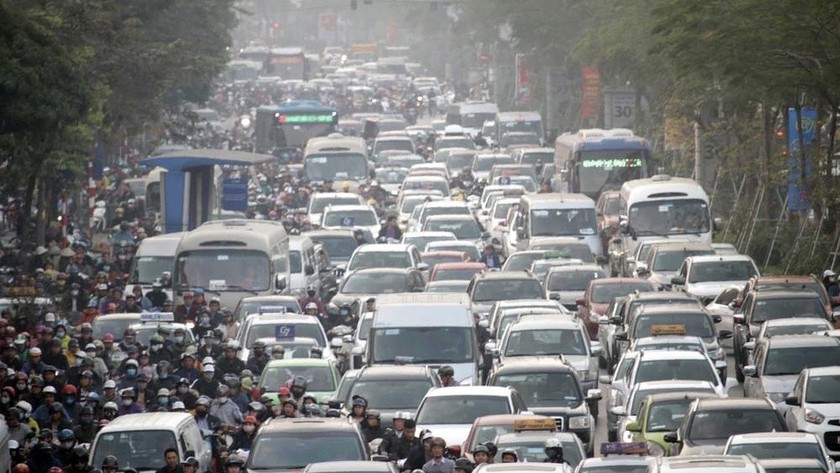 Tình trạng ùn tắc thường xuyên xảy ra tại các đô thị lớn ở Việt Nam