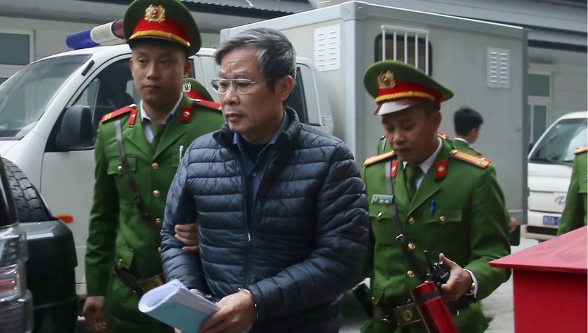 Cựu Bộ trưởng Thông tin và Truyền thông Nguyễn Bắc Son ra tòa.
