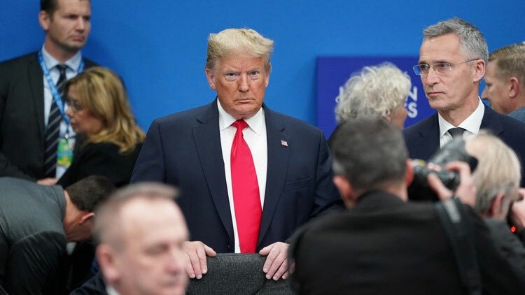 Tổng thống Mỹ Donald Trump (giữa) tại hội nghị NATO ở Anh hôm 4/12