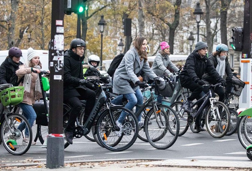 Chưa bao giờ lại có nhiều người đạp xe ở Paris đến như vậy
