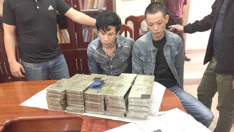 Công an Hà Nội bắt giữ đối tượng mua bán, vận chuyển trái phép ma túy.