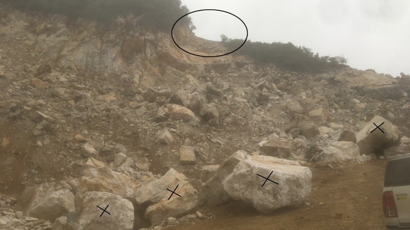 Hiện trường vụ tai nạn cho thấy không có tình trạng “hàm ếch” trong khai thác đá