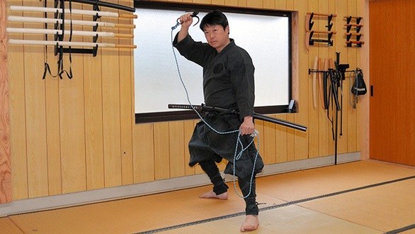 Ông Genichi Mitsuhashi là người đầu tiên nhận được tấm bằng thạc sĩ ninja ở Nhật Bản