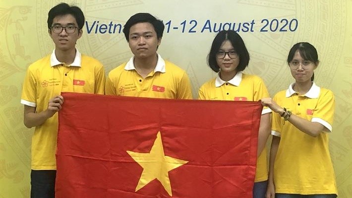 4 học sinh Việt Nam xuất sắc đoạt giải tại Olympic Sinh học quốc tế 2020. (Ảnh: Bộ GD&ĐT)