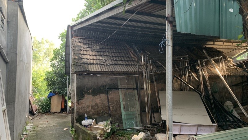 Tình trạng xập xệ, xuống cấp của các căn nhà tại khu vực ngõ 129 Đại Linh.