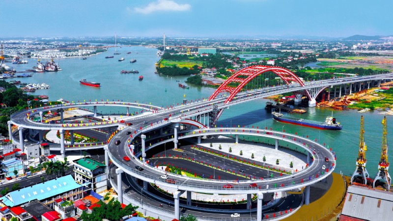 Cầu Hoàng Văn Thụ - Công trình góp phần thay đổi diện mạo đô thị ở quận Hồng Bàng nói riêng  và TP Hải Phòng nói chung.
