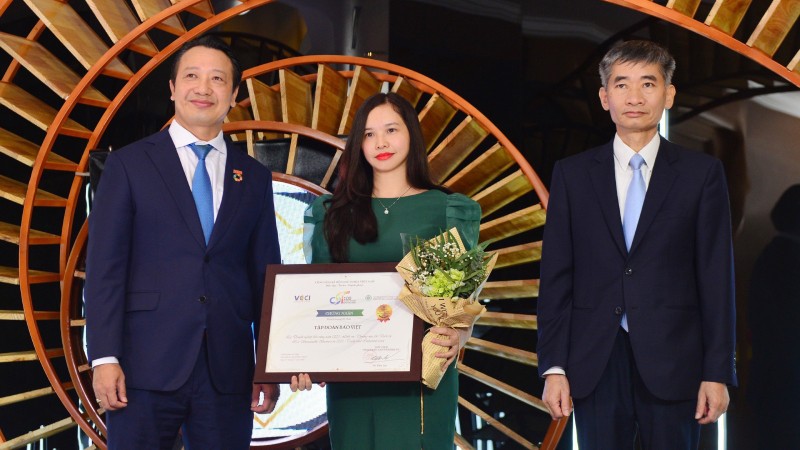 Tập đoàn Bảo Việt được vinh danh trong Top 10 Doanh nghiệp bền vững.