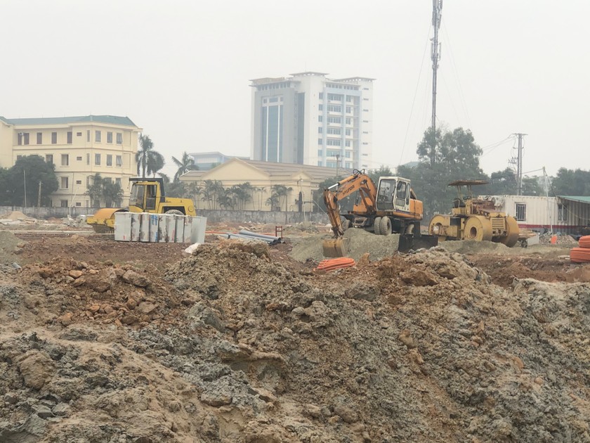 Đình chỉ Dự án Khu nhà ở cho người thu nhập thấp và cán bộ công nhân viên tại xã Hưng Lộc, thành phố Vinh đến khi có báo cáo của đoàn liên ngành