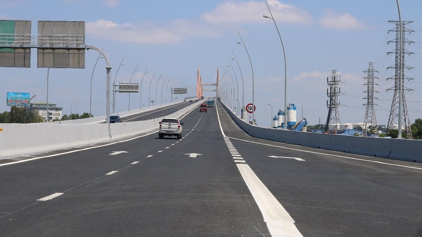 Dự án cầu Bạch Đằng kết nối đường cao tốc Quảng Ninh với Hải Phòng, Hà Nội.
