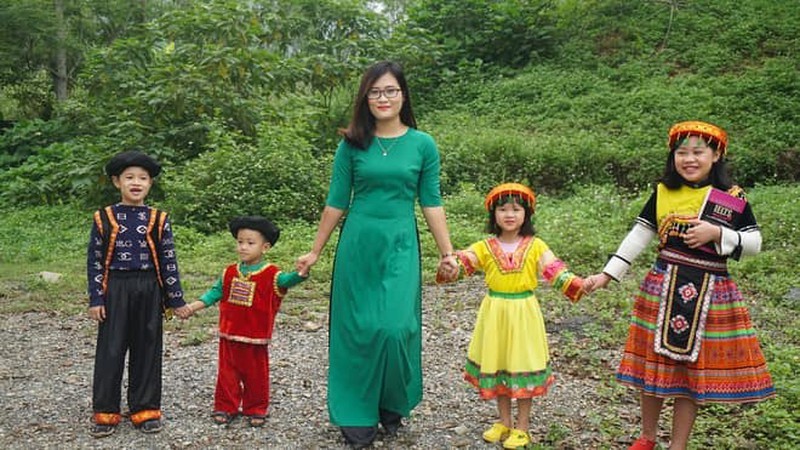 Cô giáo Hà Ánh Phượng với khát vọng giúp trẻ dân tộc thiểu sổ biến ước mơ thành sự thật.