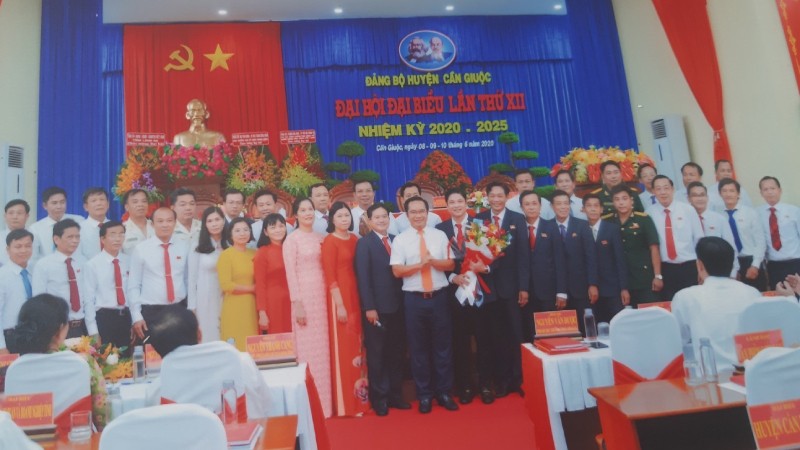 Đại hội Đảng bộ huyện Cần Giuộc lần thứ XII (Nhiệm kỳ 2020-2025)