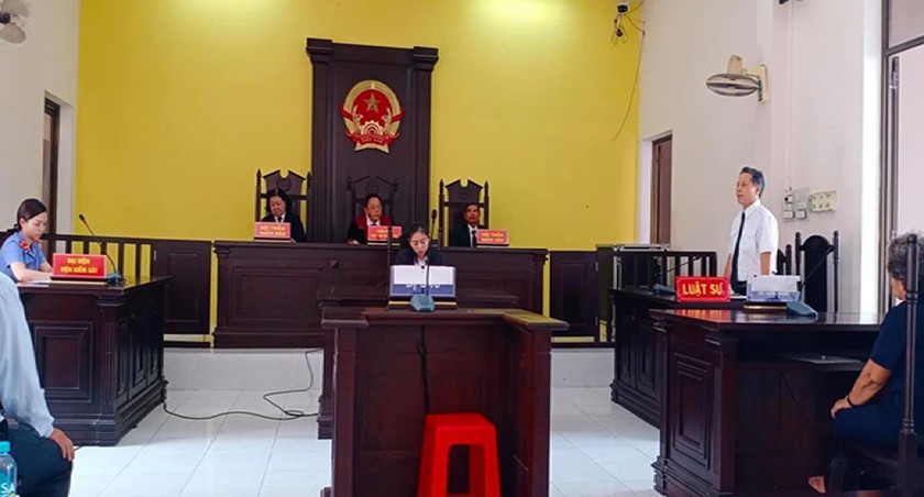 TGVPL của Trung tâm TGPL nhà nước tỉnh Kiên Giang bảo vệ quyền lợi cho người được TGPL tại phiên tòa.