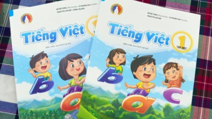 Chuyện lạ có thật: NXB Giáo dục Việt Nam 'hô biến' hai bộ sách?