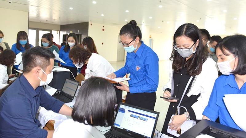 BHXH TP Hà Nội hướng dẫn người lao động cài đặt ứng dụng VssID.