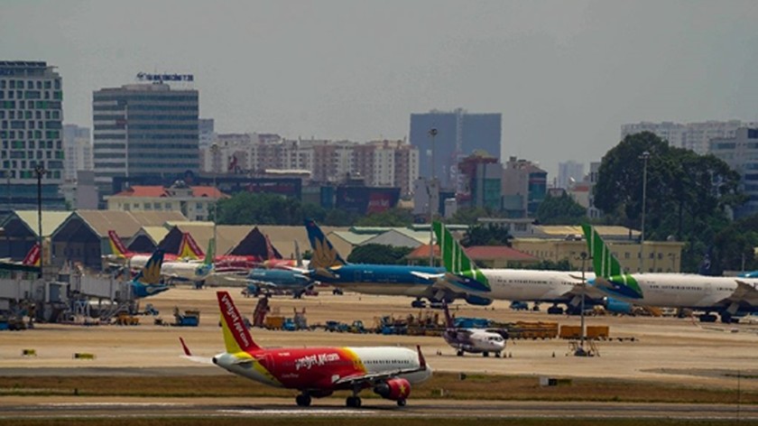 Nhiều hãng hàng không Việt Nam đang suy yếu do đại dịch Covid-19. (Ảnh minh họa)